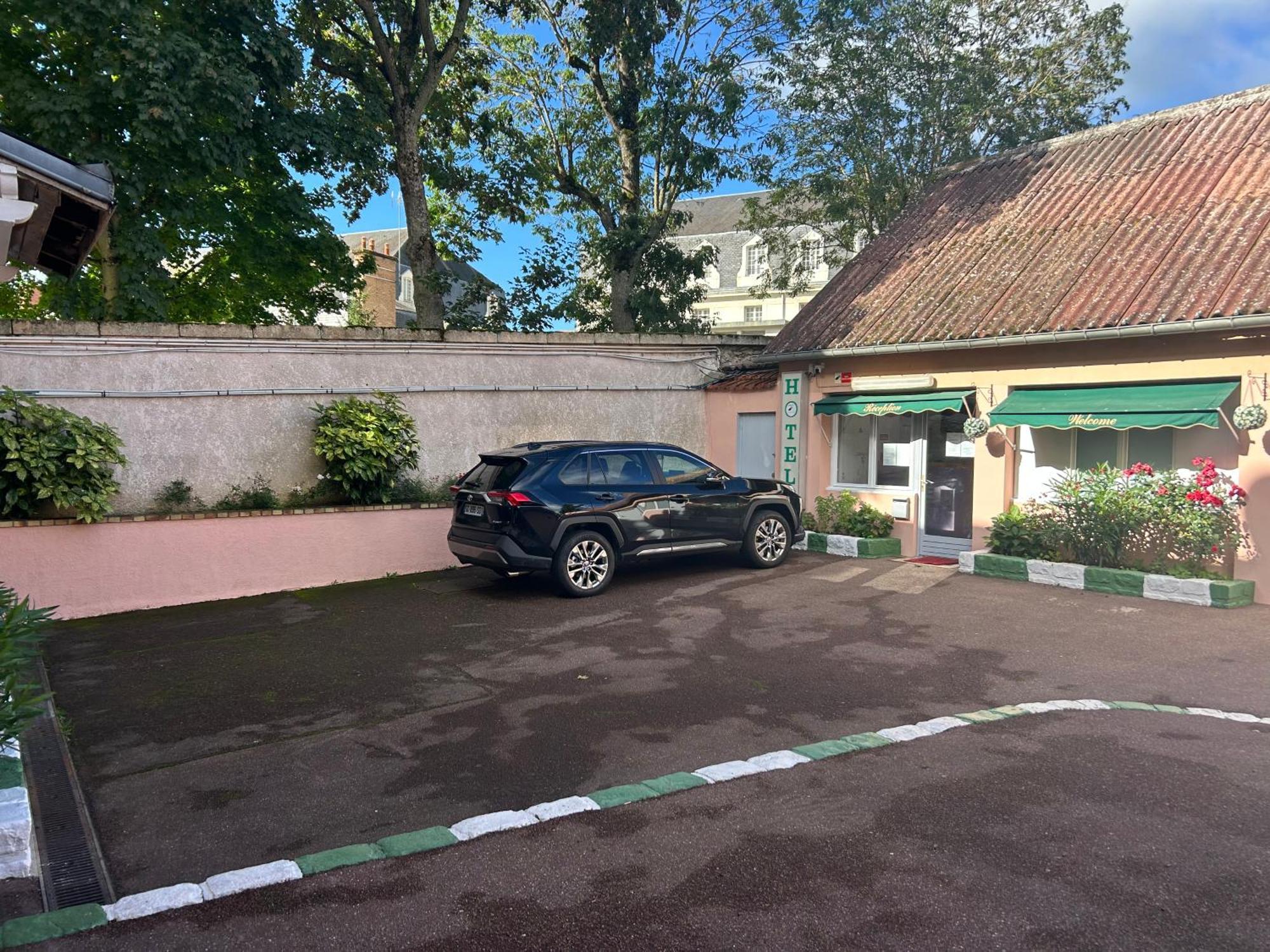 Hotel St Charles Rambouillet Exterior photo