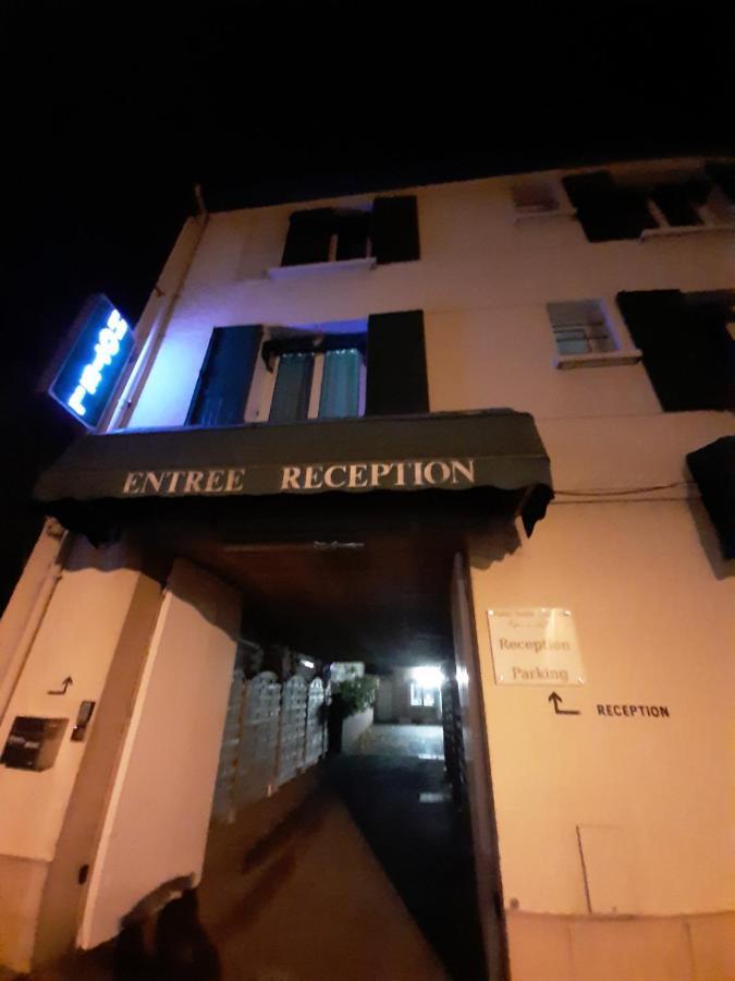 Hotel St Charles Rambouillet Exterior photo